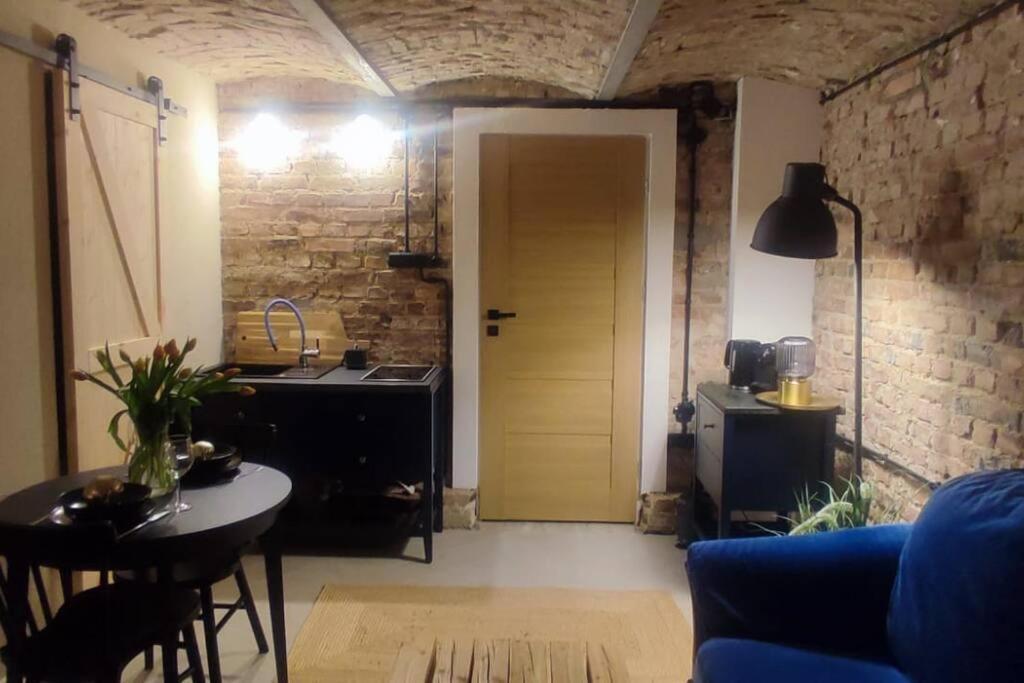 Przytulne Studio 5 Z Parkingiem Katowice Bagian luar foto